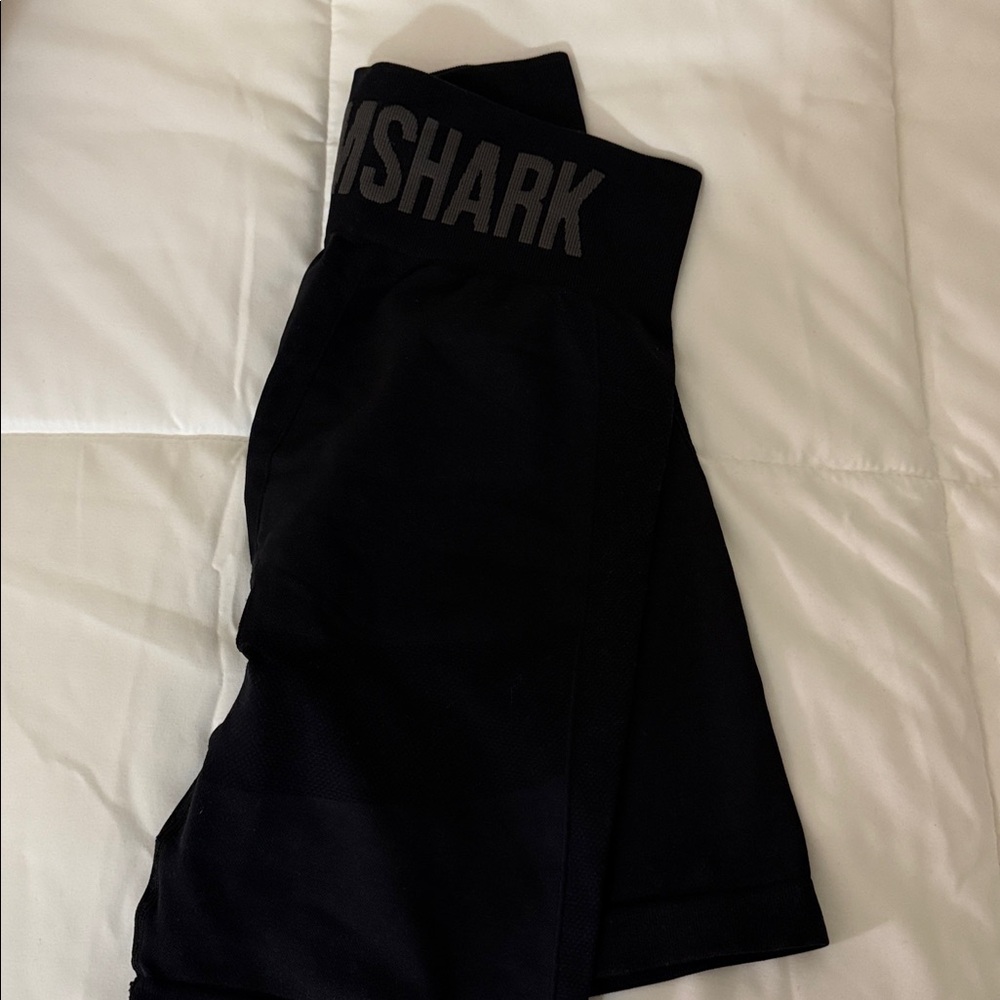Gymshark Women's Black High-Waisted Shorts - Picture 3 of 3